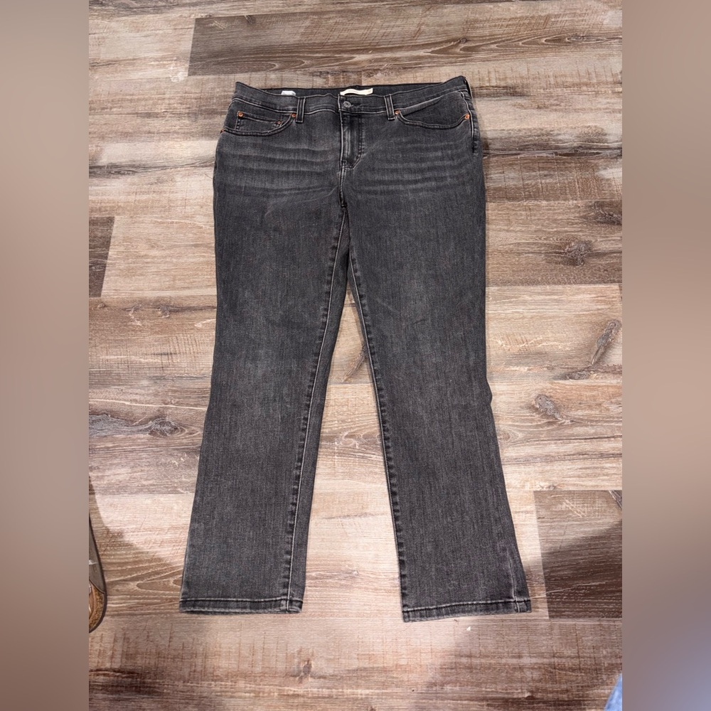 Levi's Women's Black Boyfriend Jeans